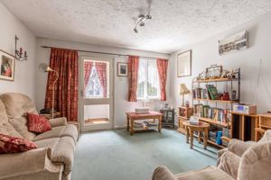 Living room- click for photo gallery